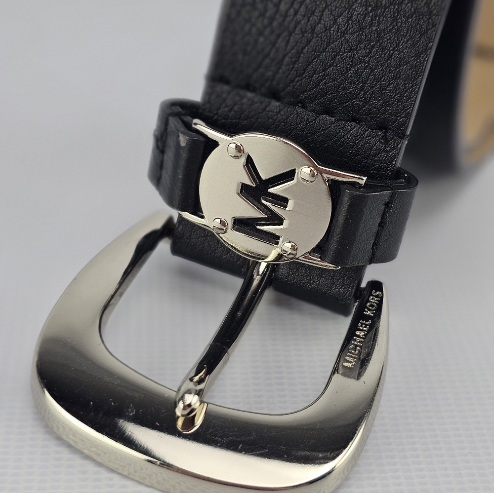 Michael Kors Women's Vegan Leather Black Medium Belt 554749